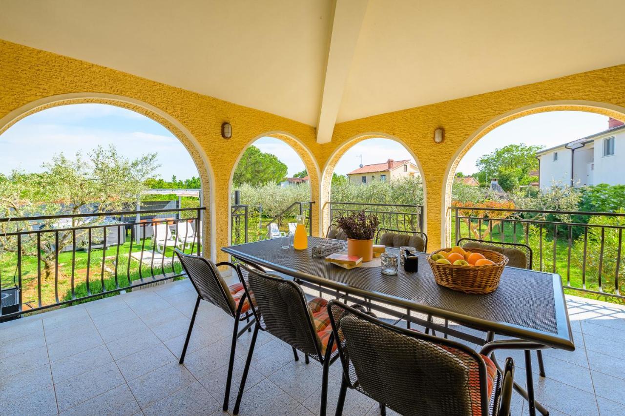 Apartments Josipa Porec Exterior photo