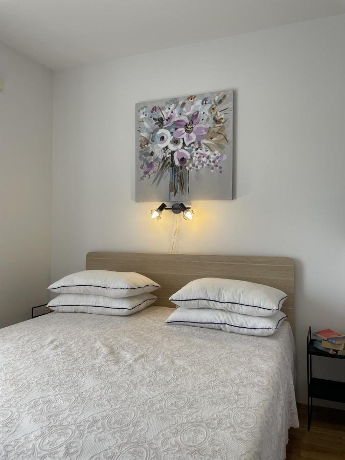 Apartments Josipa Porec Exterior photo